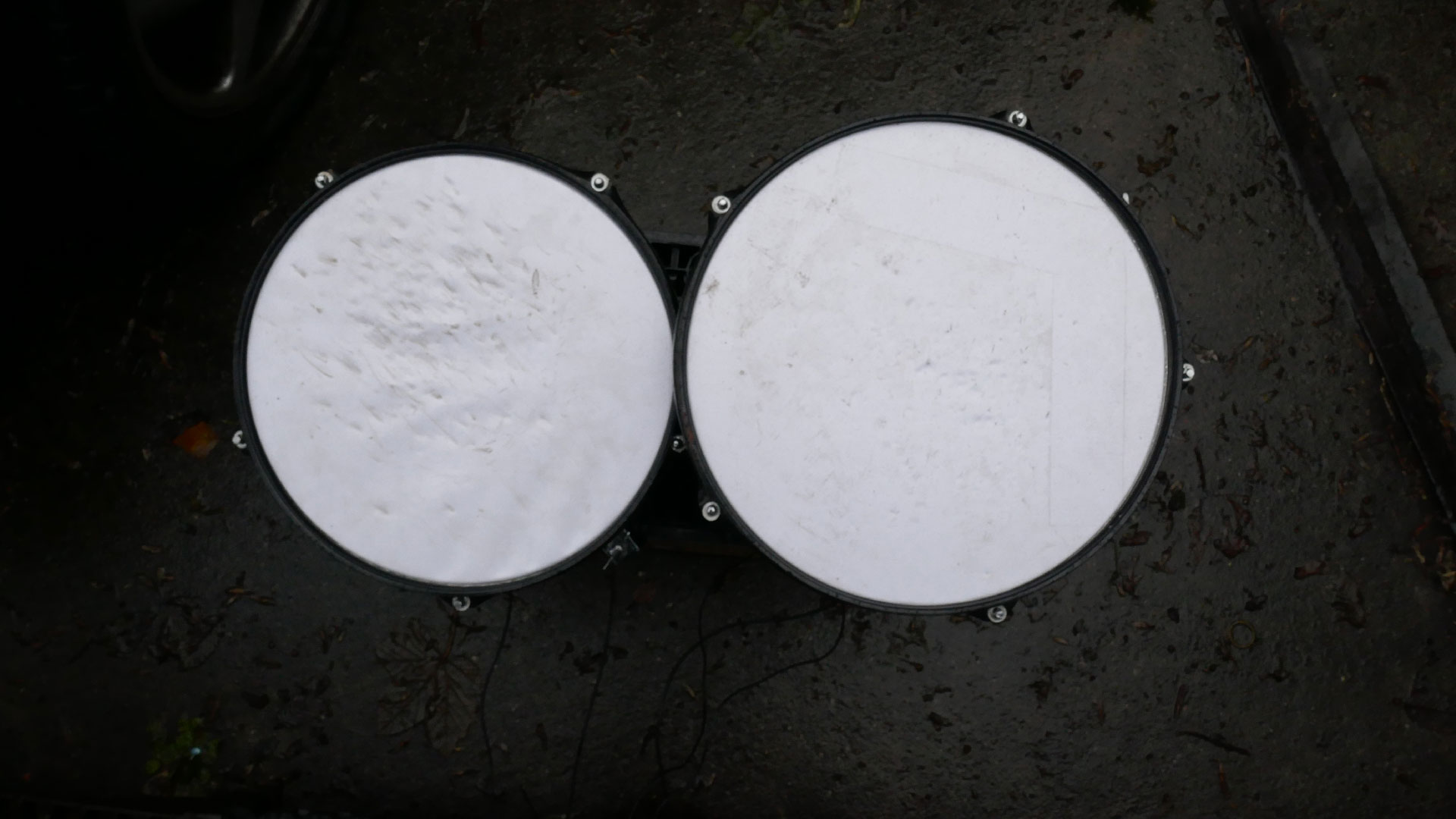 2023-12-11 Regen auf Trommeln (Audio)